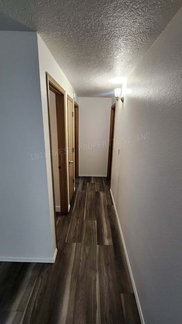 PORTLAND Apartment: 8231 N. FESSENDEN ST.