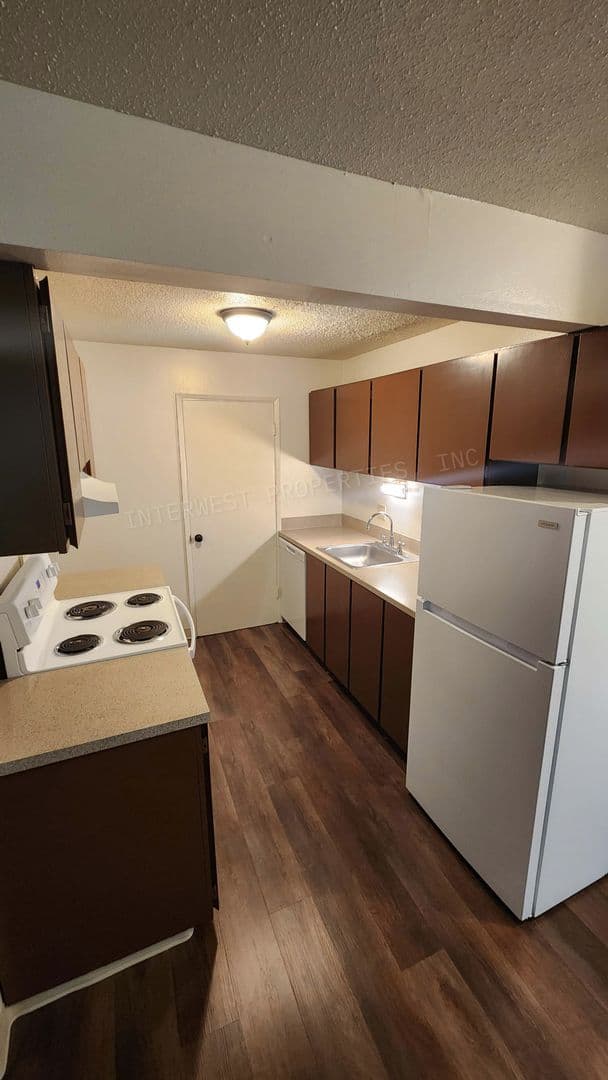 PORTLAND Apartment: TERRA TABOR APTS