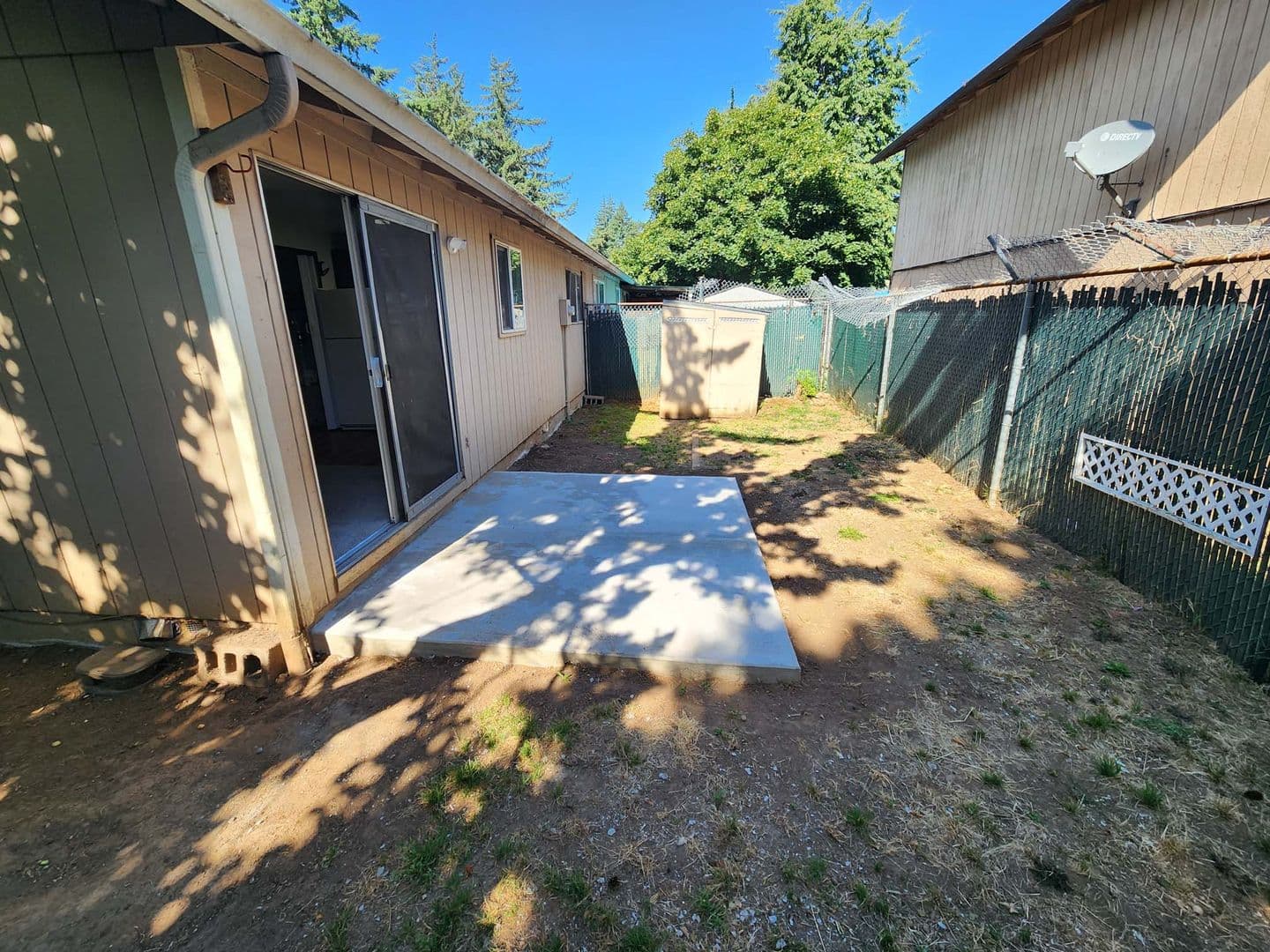 PORTLAND Apartment: 13131  --  13139 SE DIVISION ST.