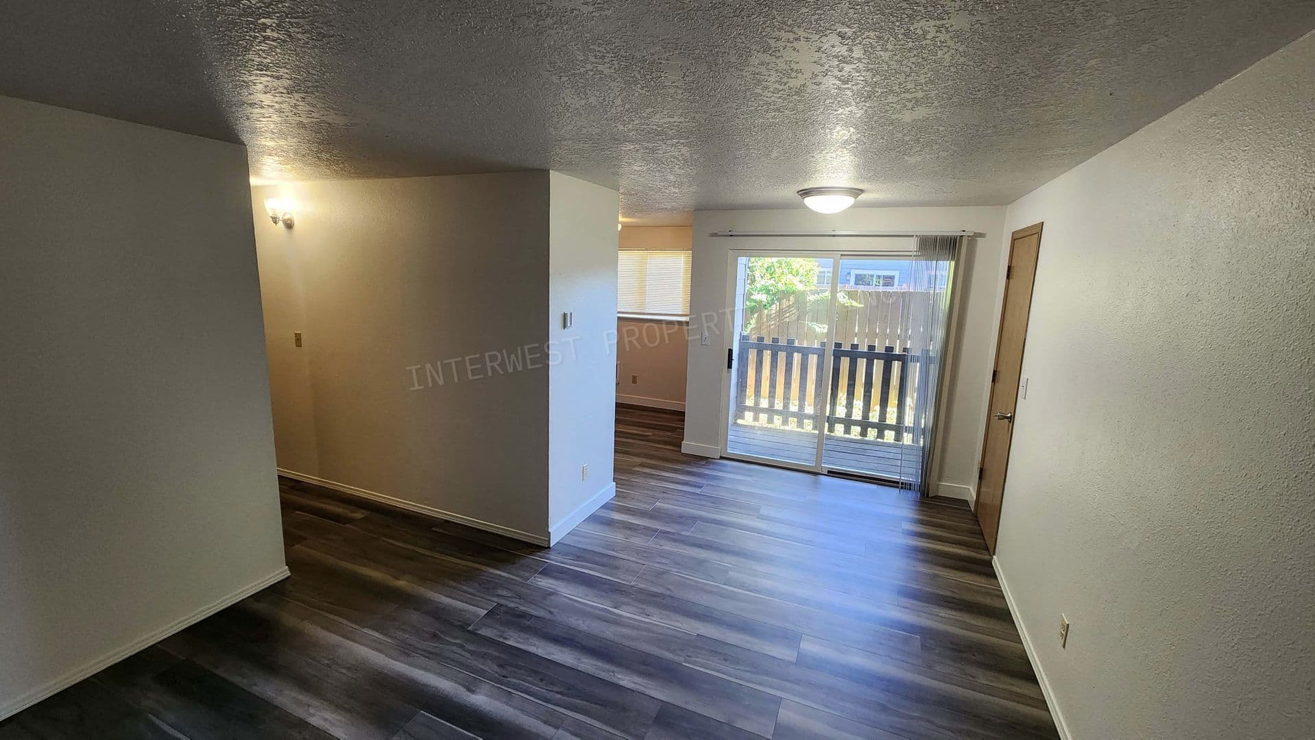 PORTLAND Apartment: 8231 N. FESSENDEN ST.