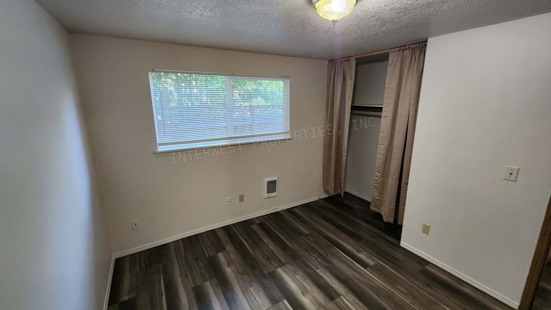 PORTLAND Apartment: 8231 N. FESSENDEN ST.