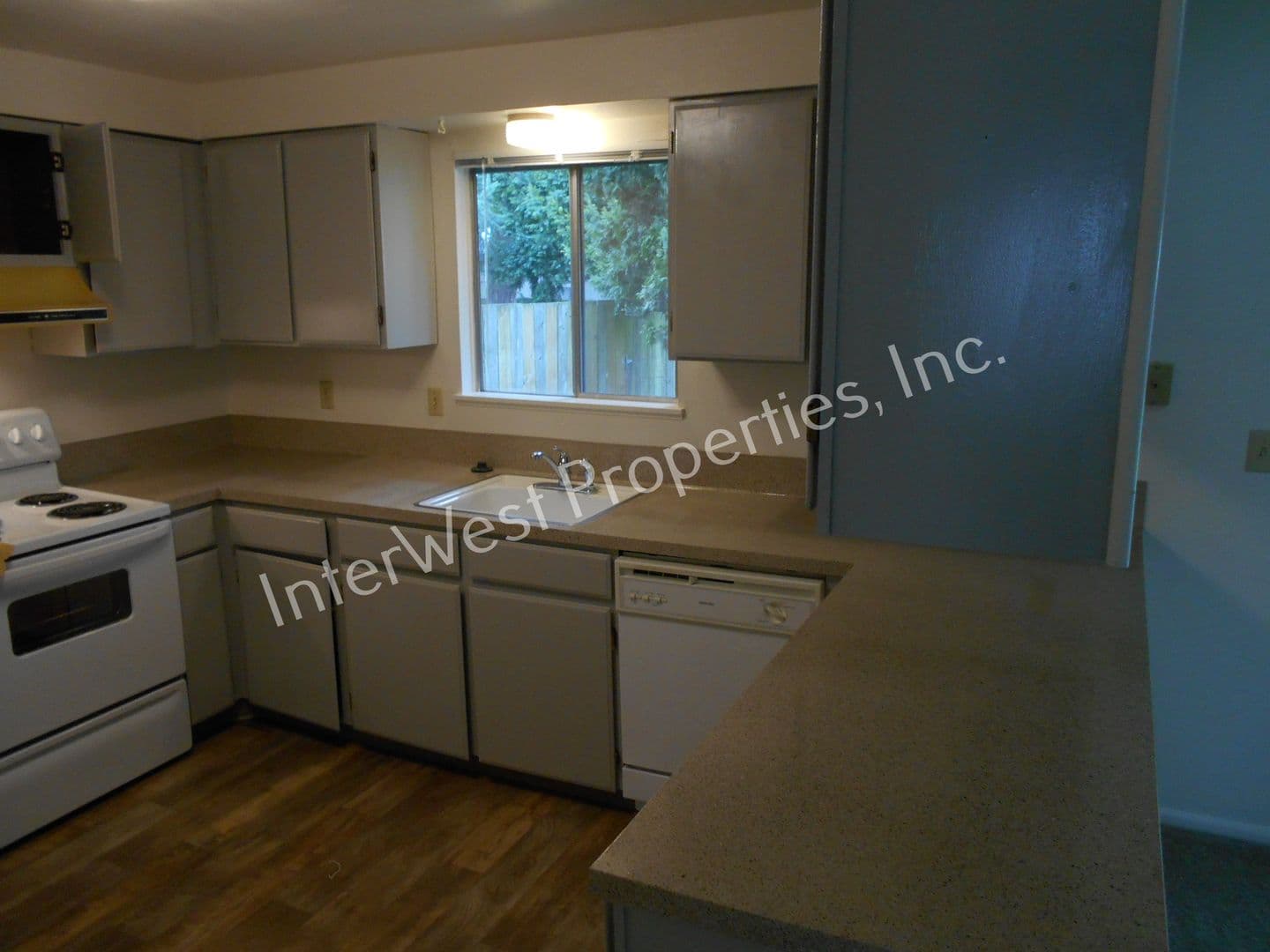 ALOHA Apartment: 6625 --  6627 SW 201ST CT