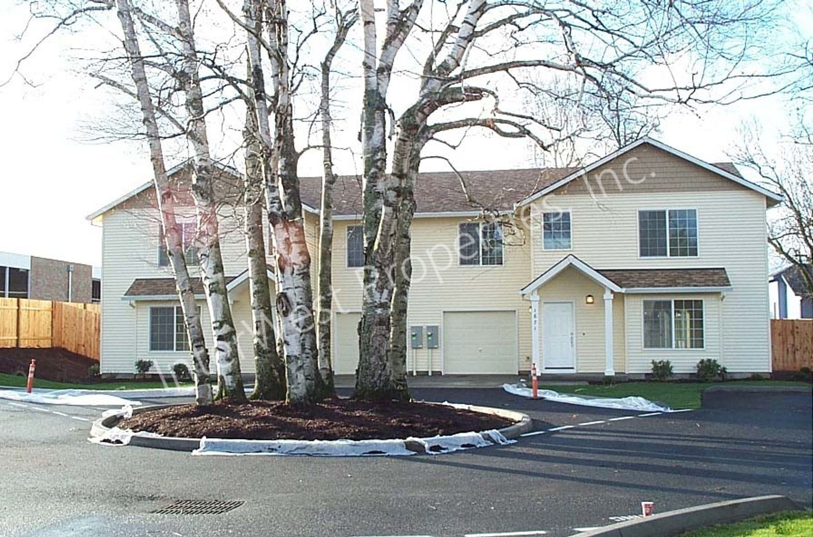 TROUTDALE Apartment: 1663 -- 1671 SW CHERRY PARK RD