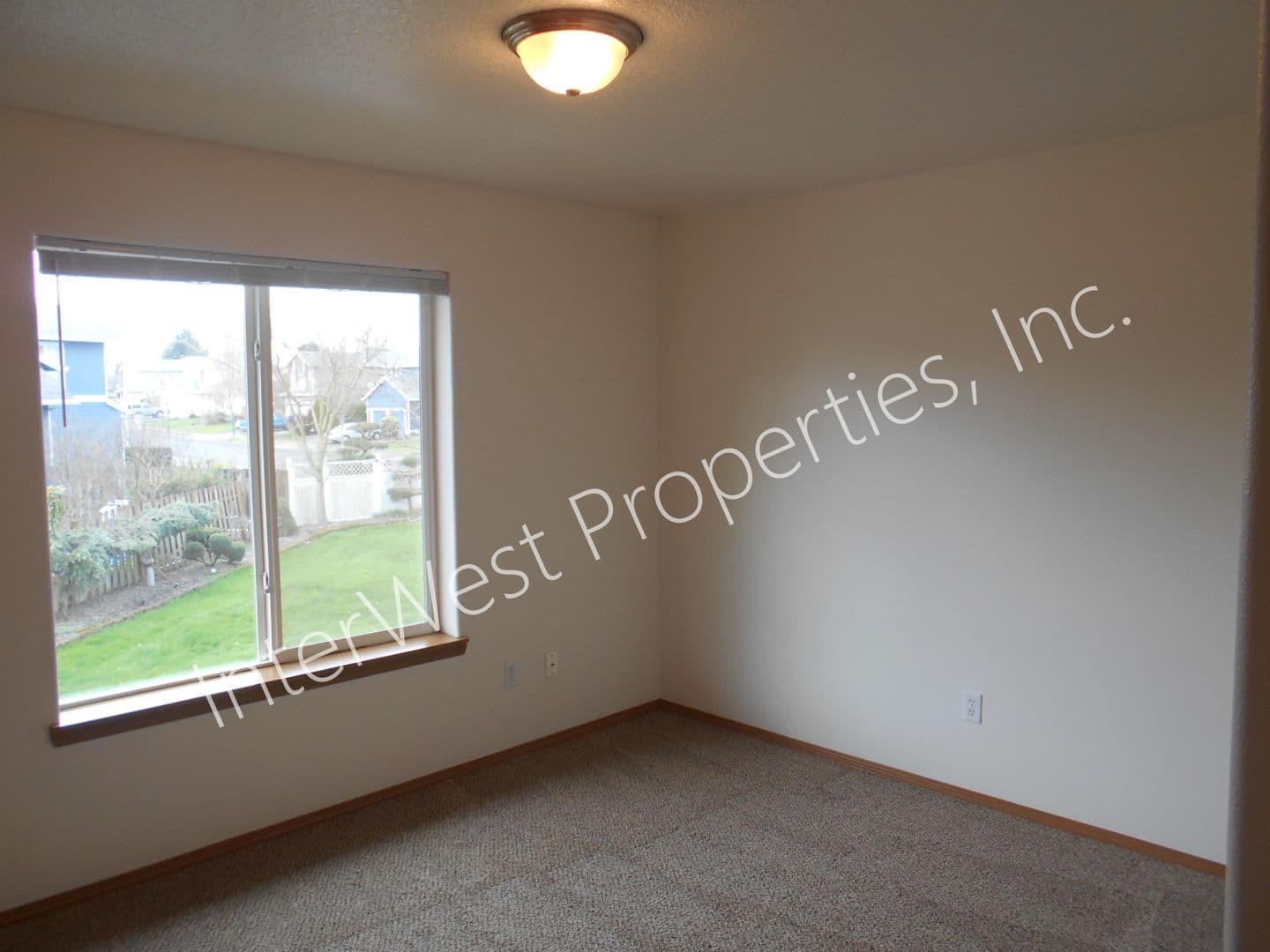 TROUTDALE Apartment: 1663 -- 1671 SW CHERRY PARK RD