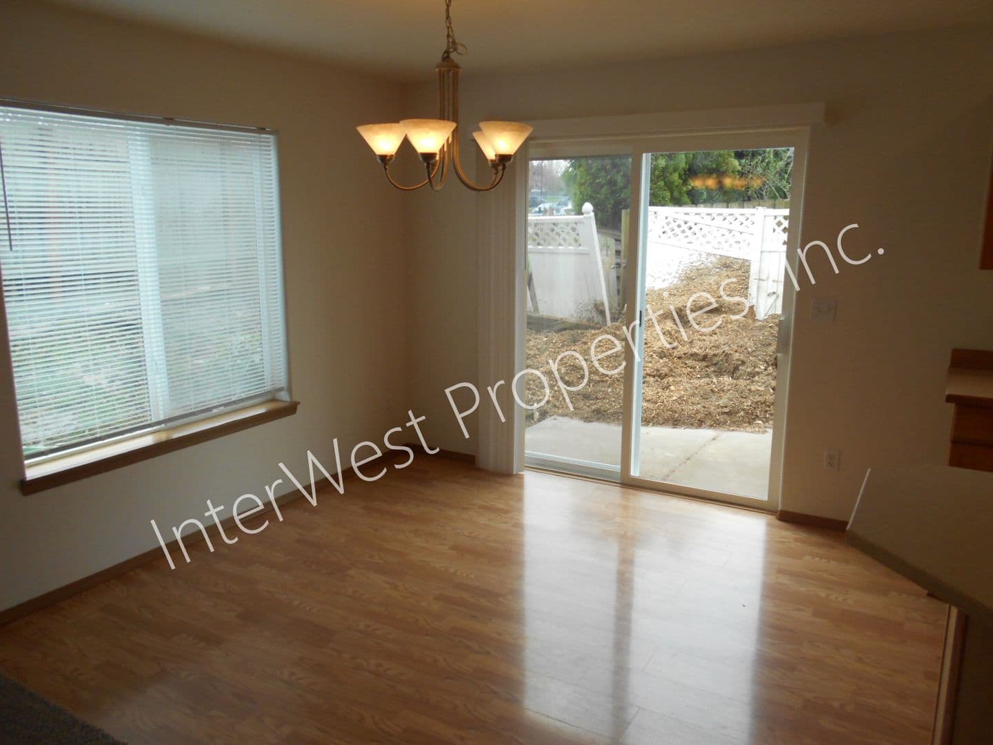 TROUTDALE Apartment: 1663 -- 1671 SW CHERRY PARK RD