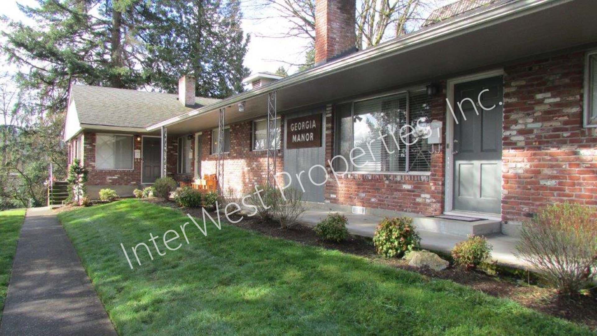 LAKE OSWEGO Apartment: GEORGIA MANOR