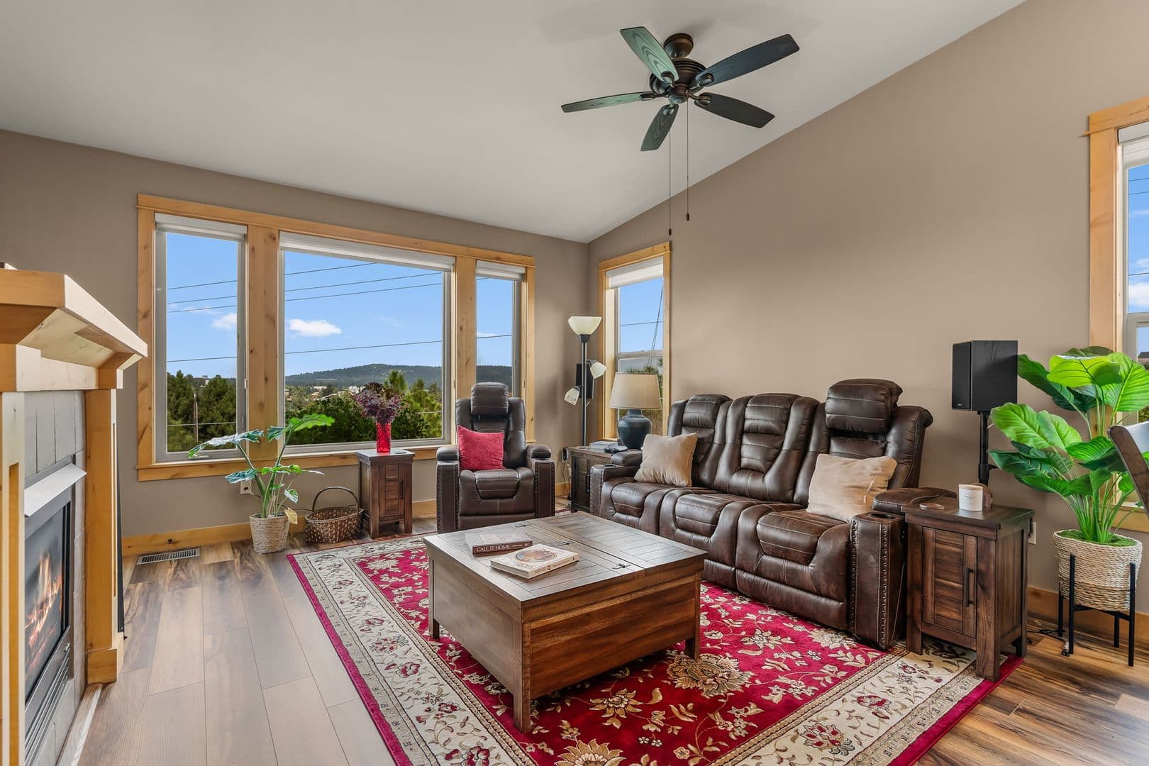 Bend Townhome: 859 SW Blakely Road