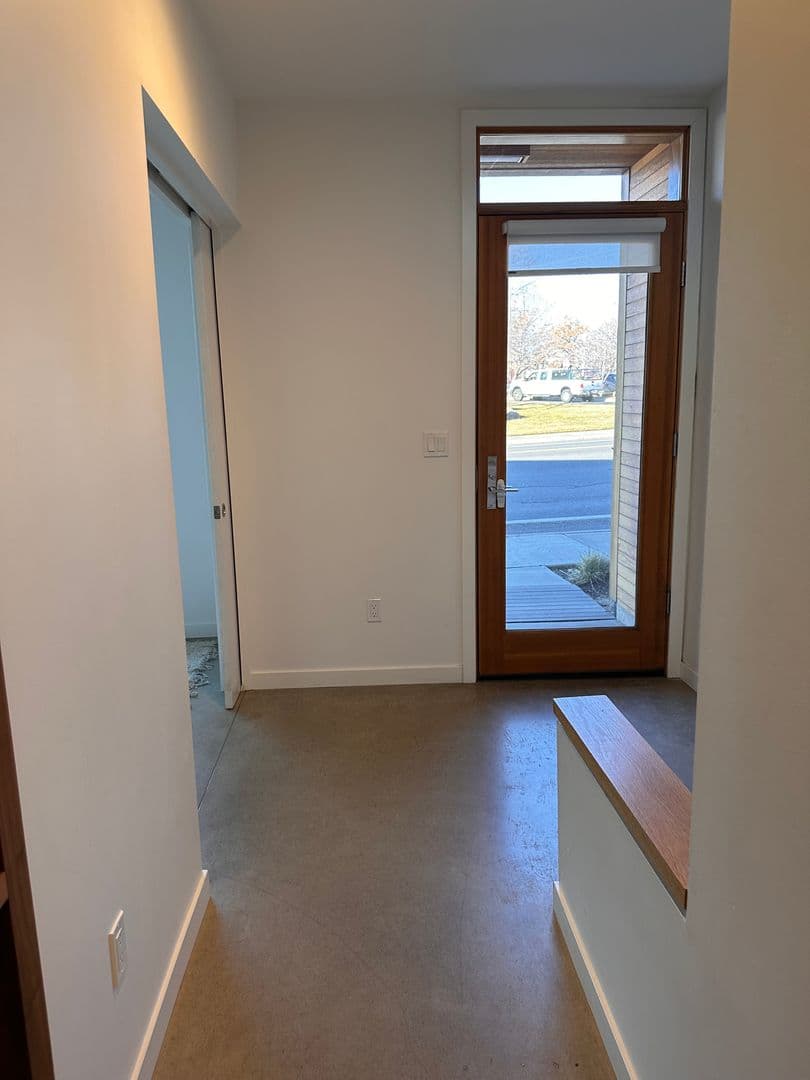 Bend Townhome: 55 SW Wall Street Unit 16