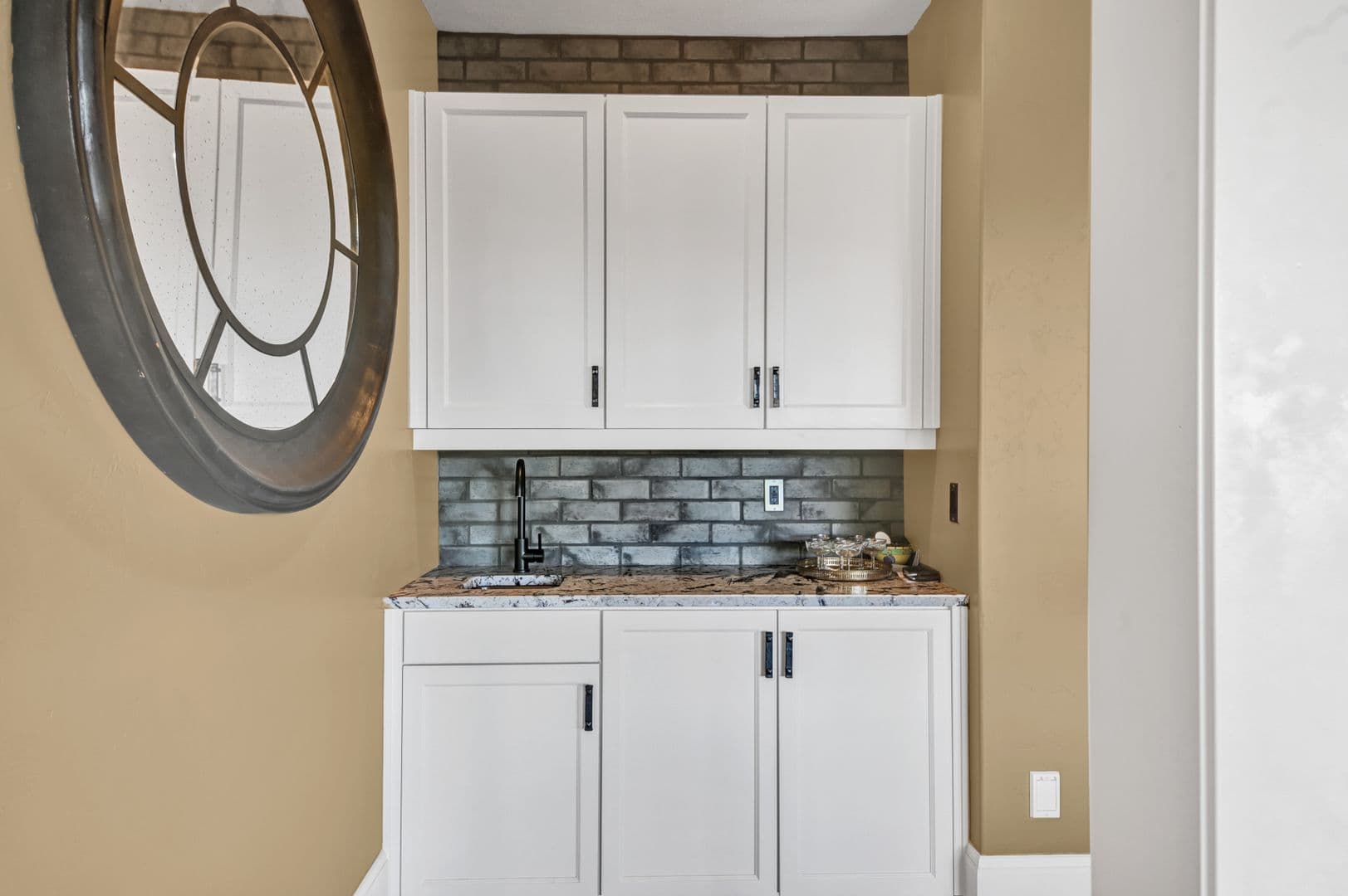 Bend House: 2095 NW Cascade View Dr.