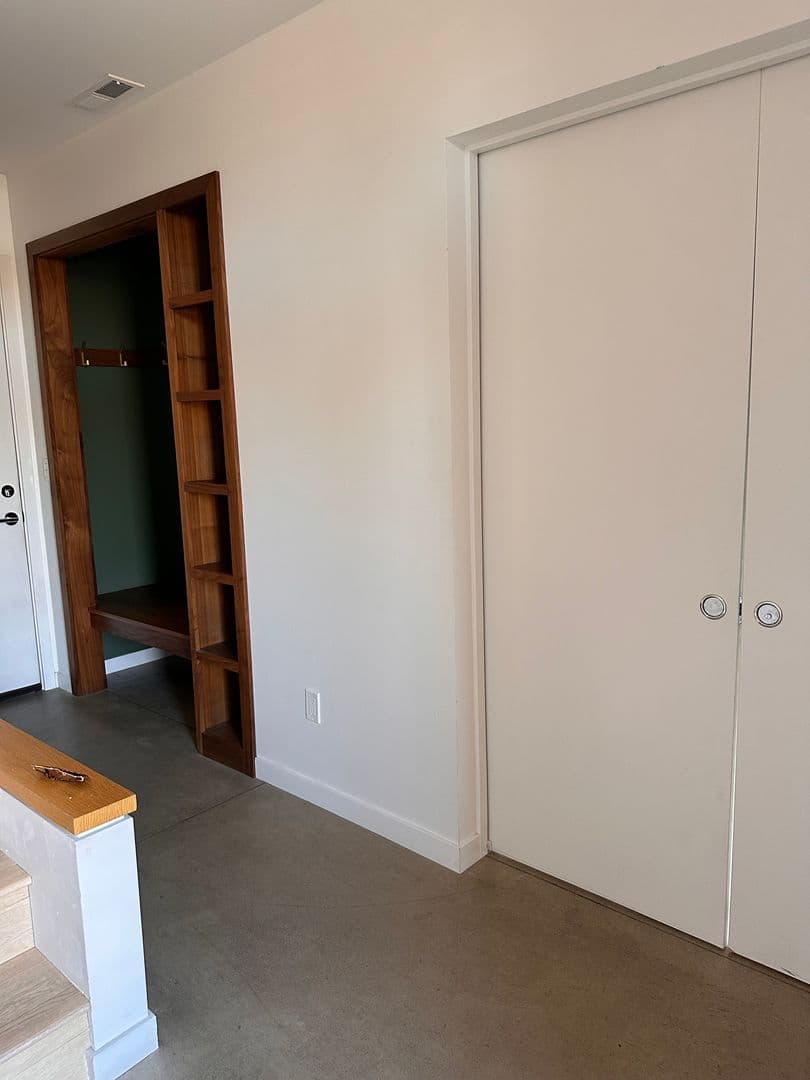 Bend Townhome: 55 SW Wall Street Unit 16