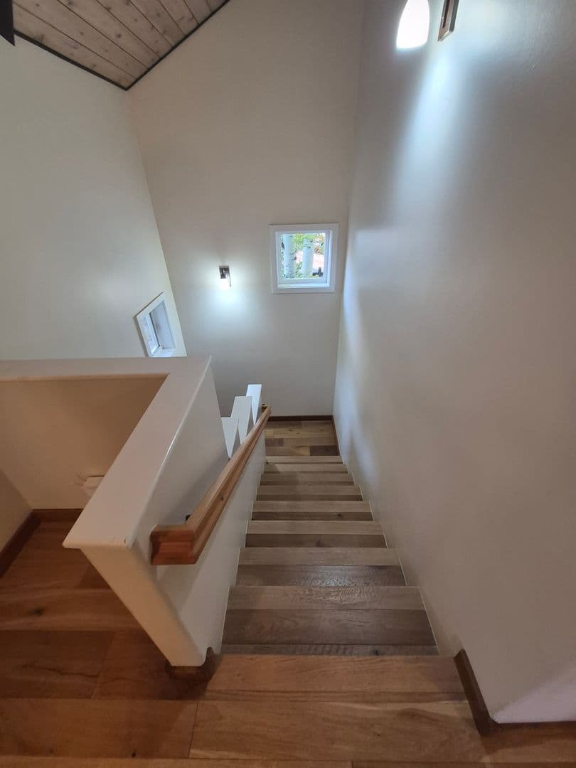 Bend Apartment: 1685 NW 4th Street