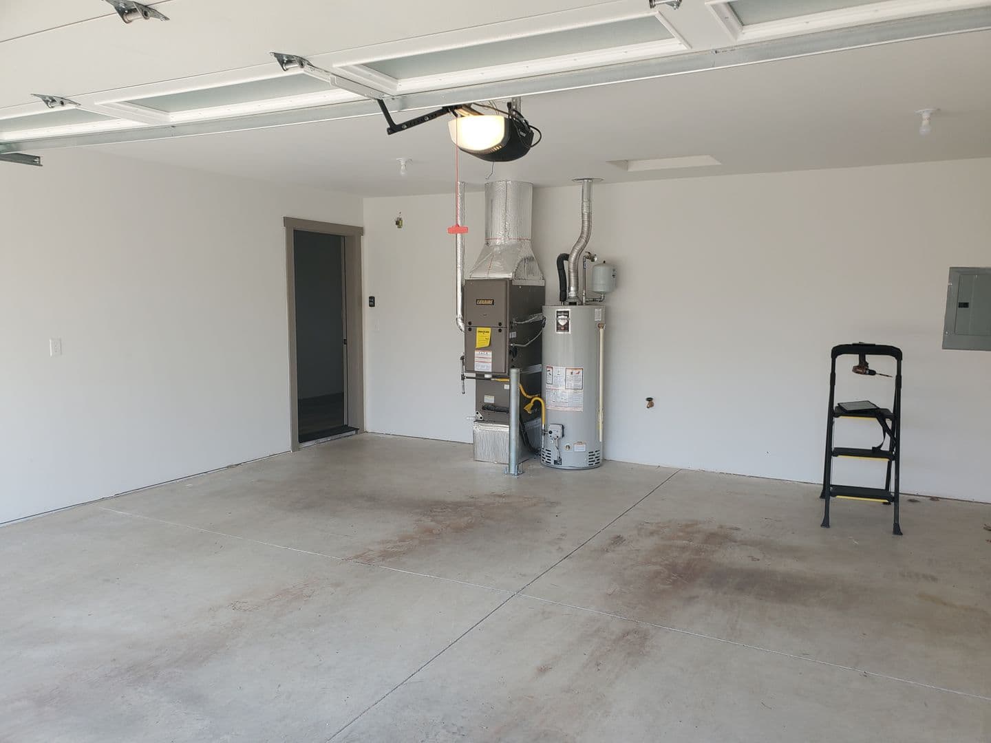 Redmond Apartment: 1545 SW Kalama Ave