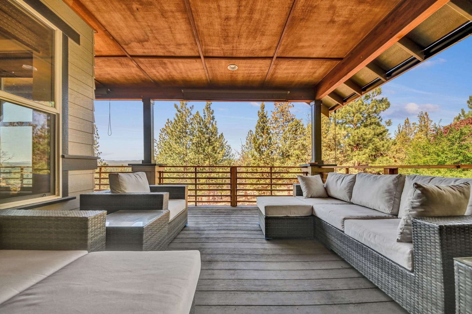 Bend House: 2095 NW Cascade View Dr.