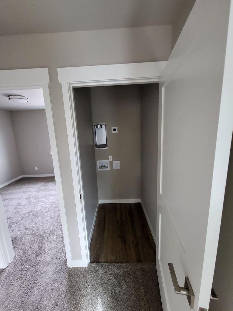 Bend Apartment: 61570 Lucia Street