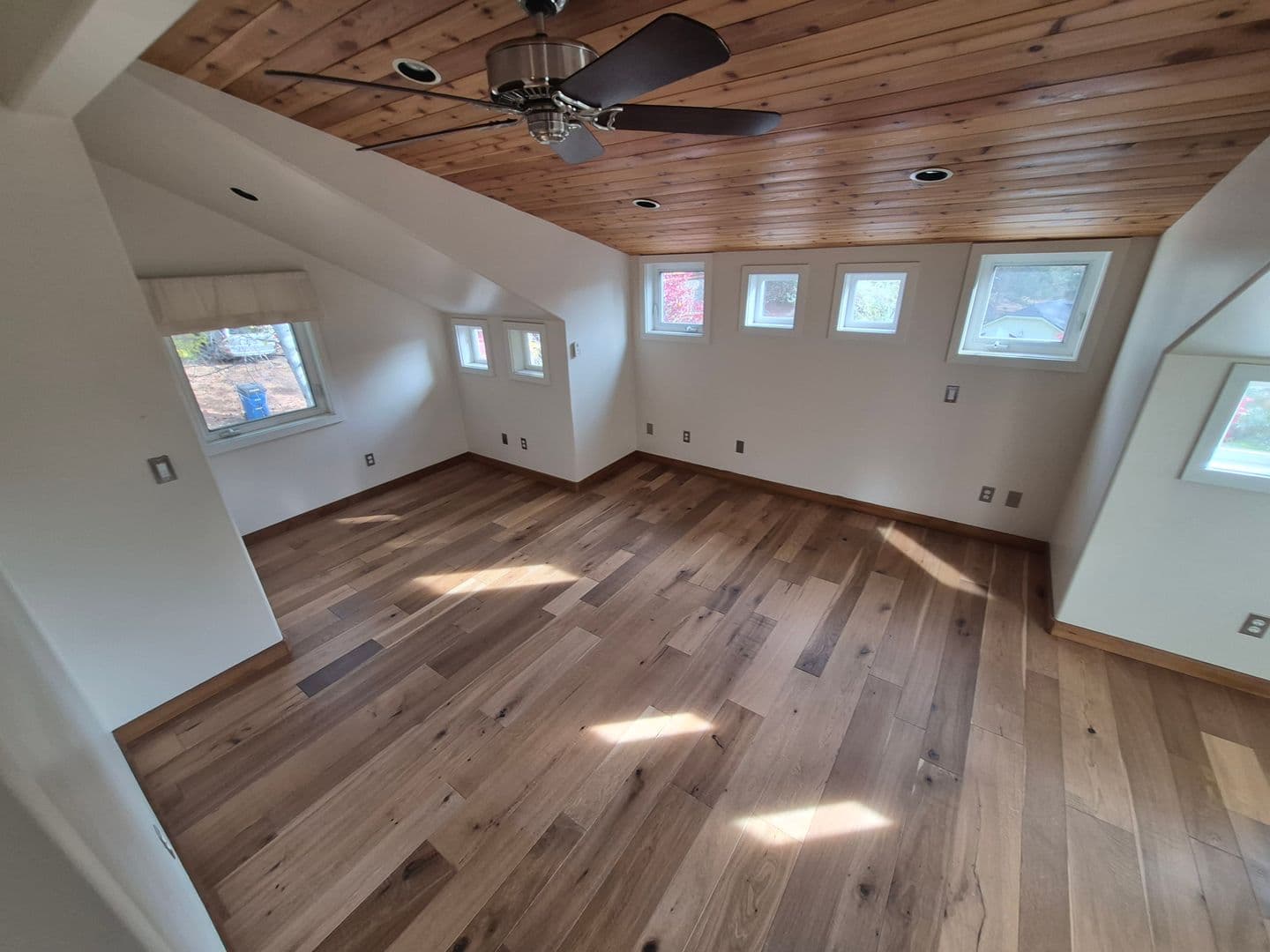Bend Apartment: 1685 NW 4th Street