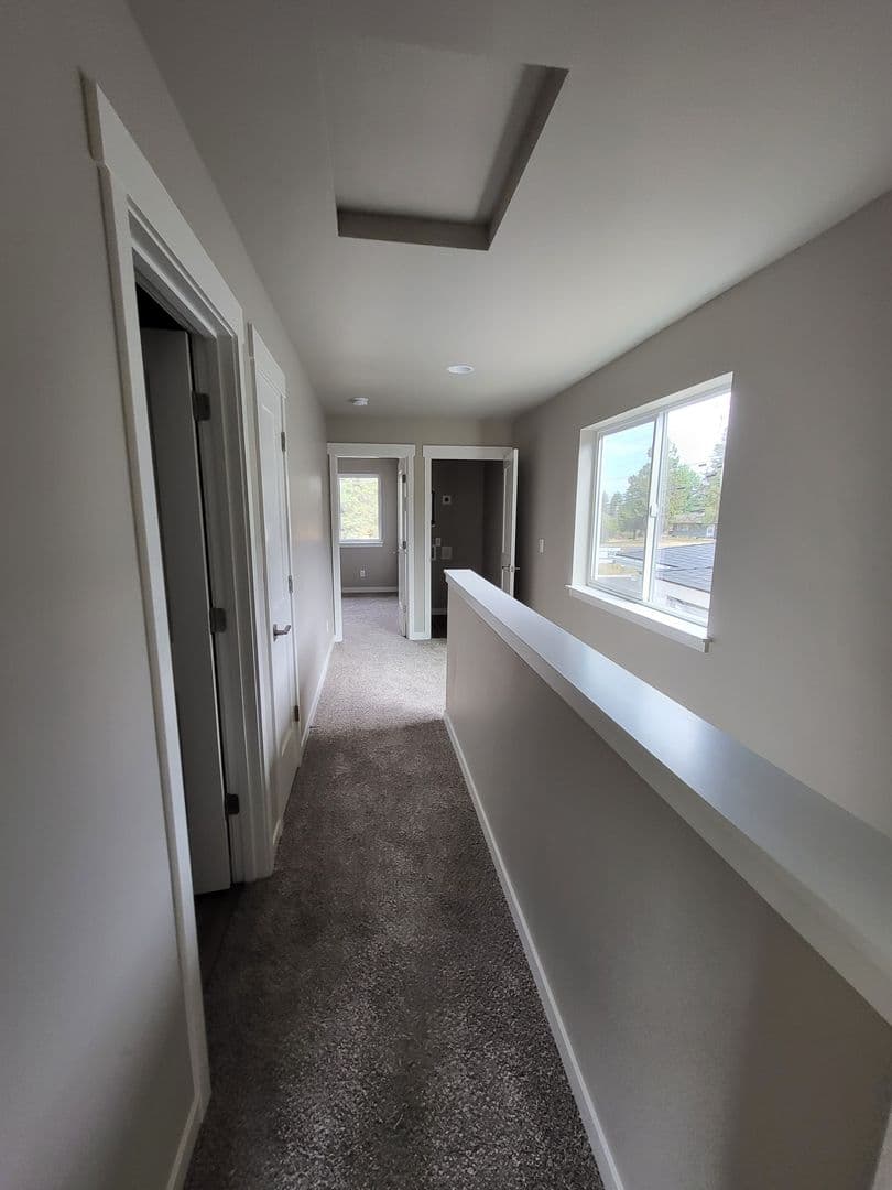 Bend Apartment: 61570 Lucia Street
