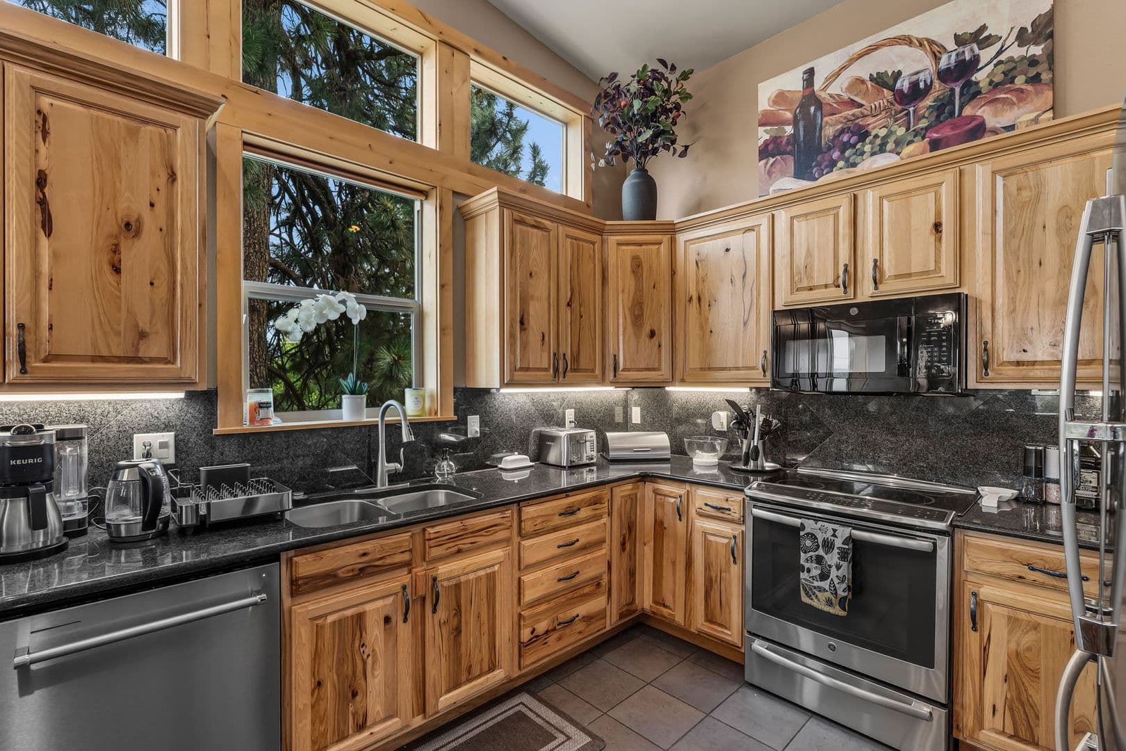 Bend Townhome: 859 SW Blakely Road