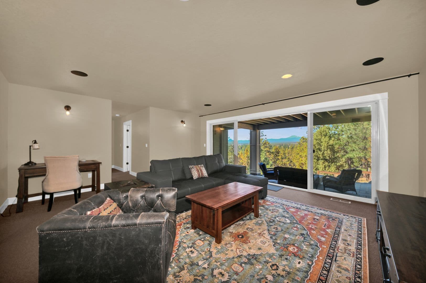 Bend House: 2095 NW Cascade View Dr.