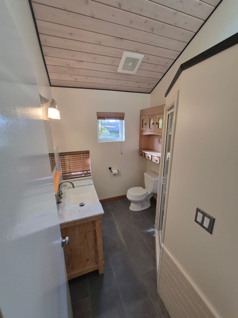 Bend Apartment: 1685 NW 4th Street