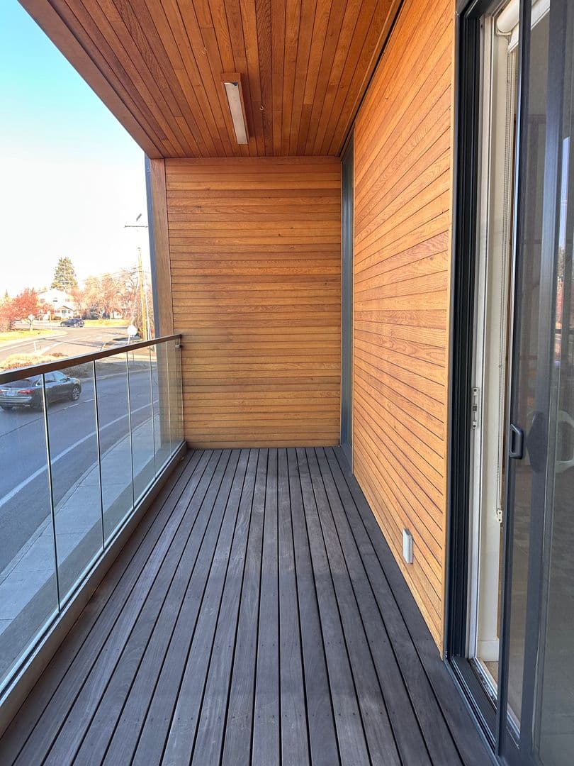 Bend Townhome: 55 SW Wall Street Unit 16