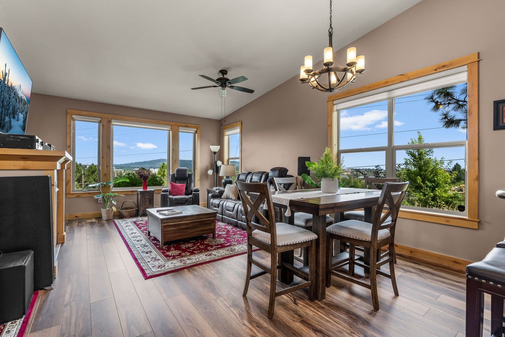 Bend Townhome: 859 SW Blakely Road