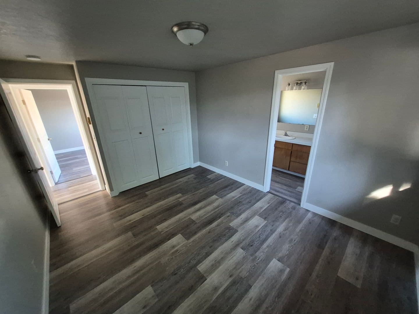 Redmond Apartment: 1841-1843 SW Canal Blvd