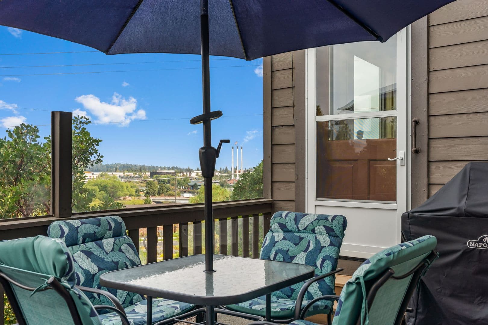 Bend Townhome: 859 SW Blakely Road