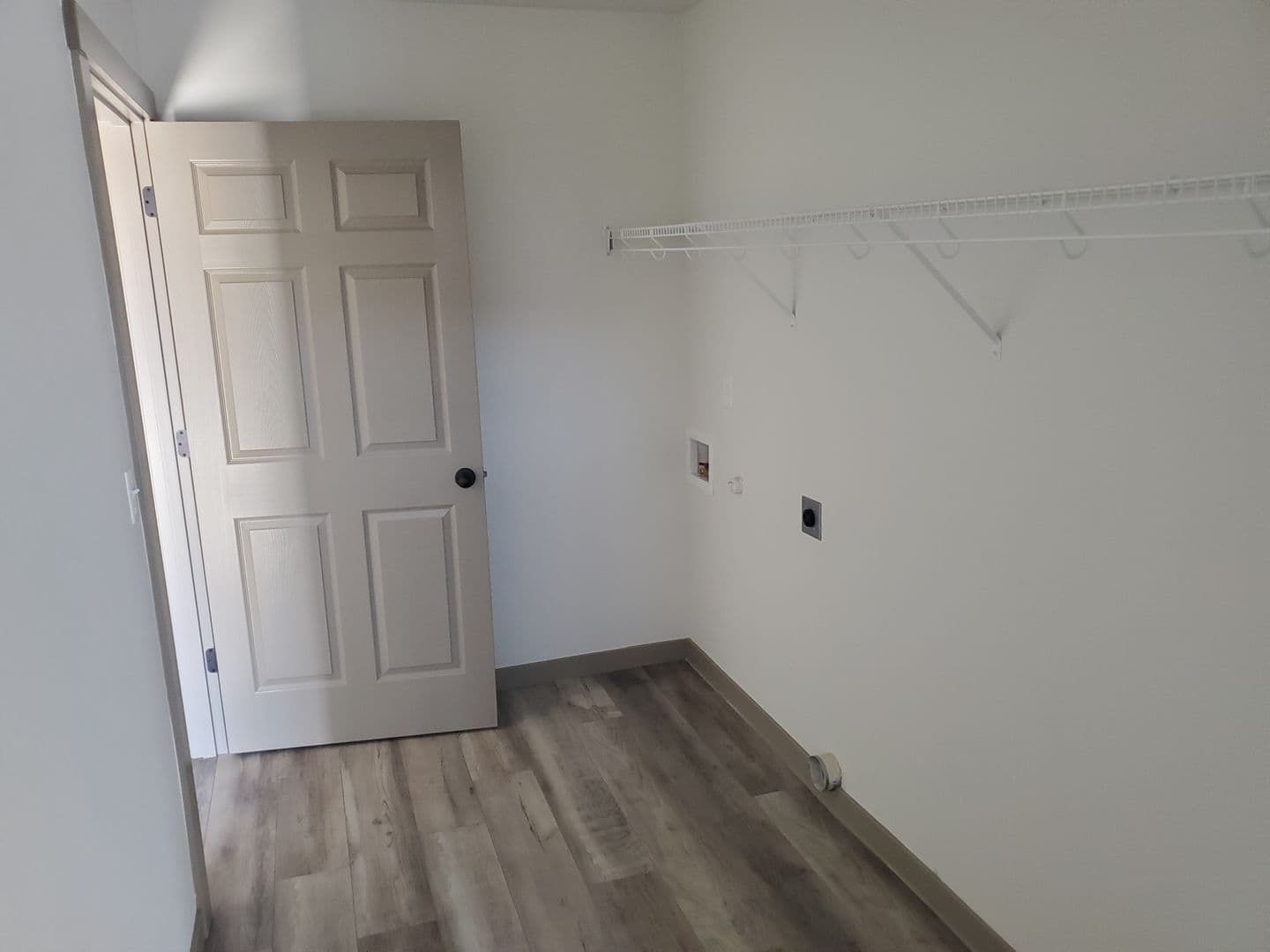 Redmond Apartment: 1545 SW Kalama Ave