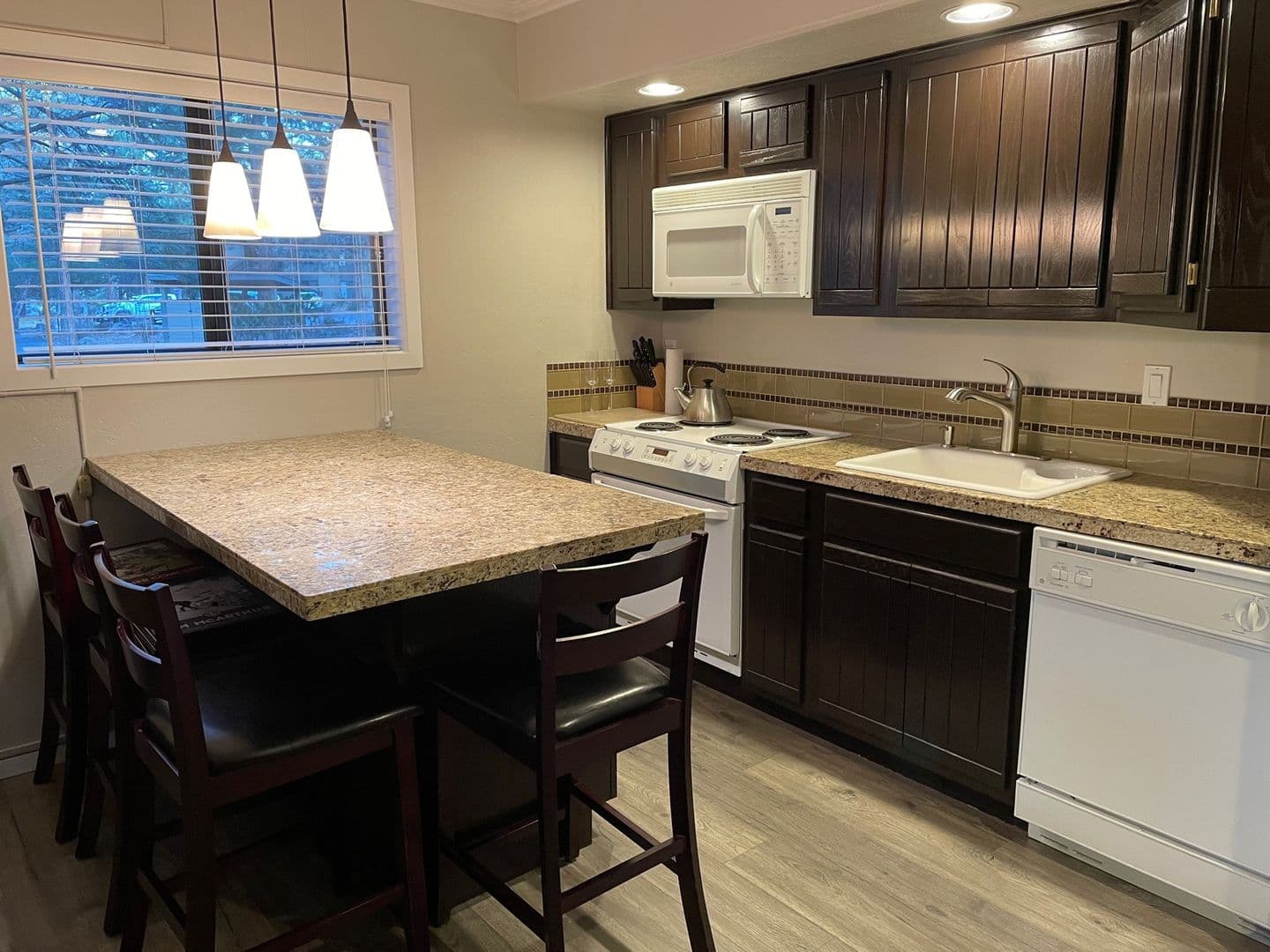 Bend Condo: 19717 Mt Bachelor Drive #132