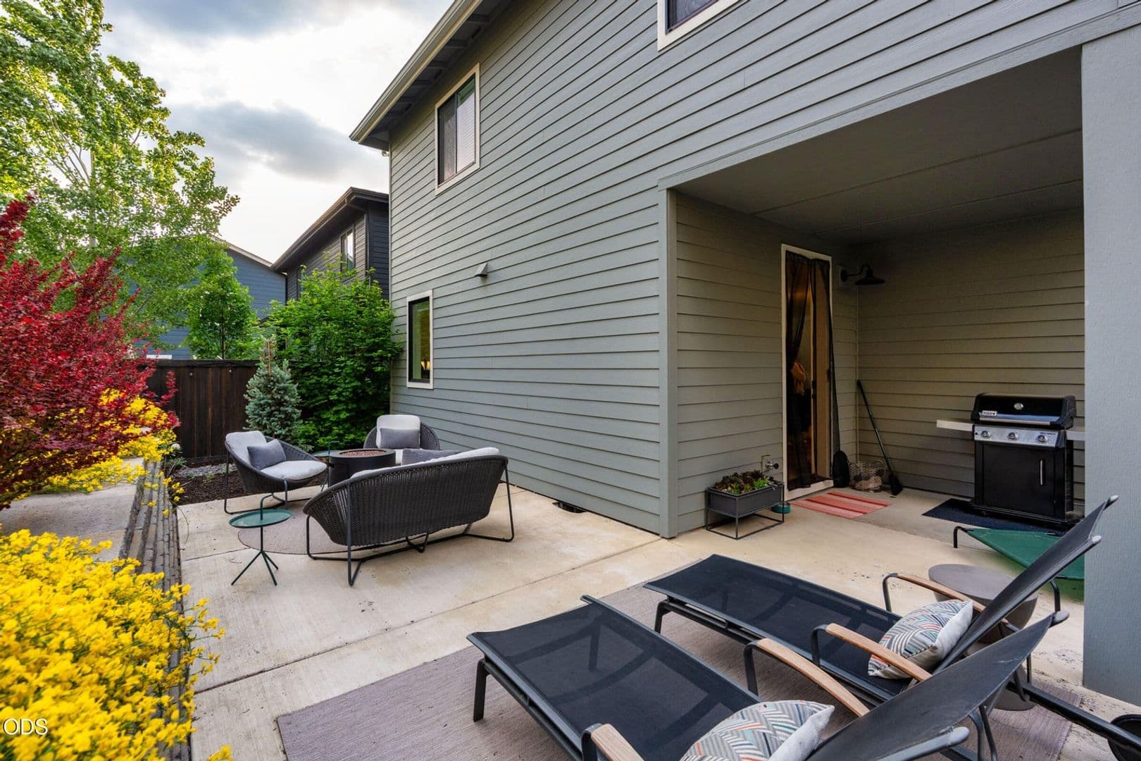 Bend House: 2543 NW Marken Street