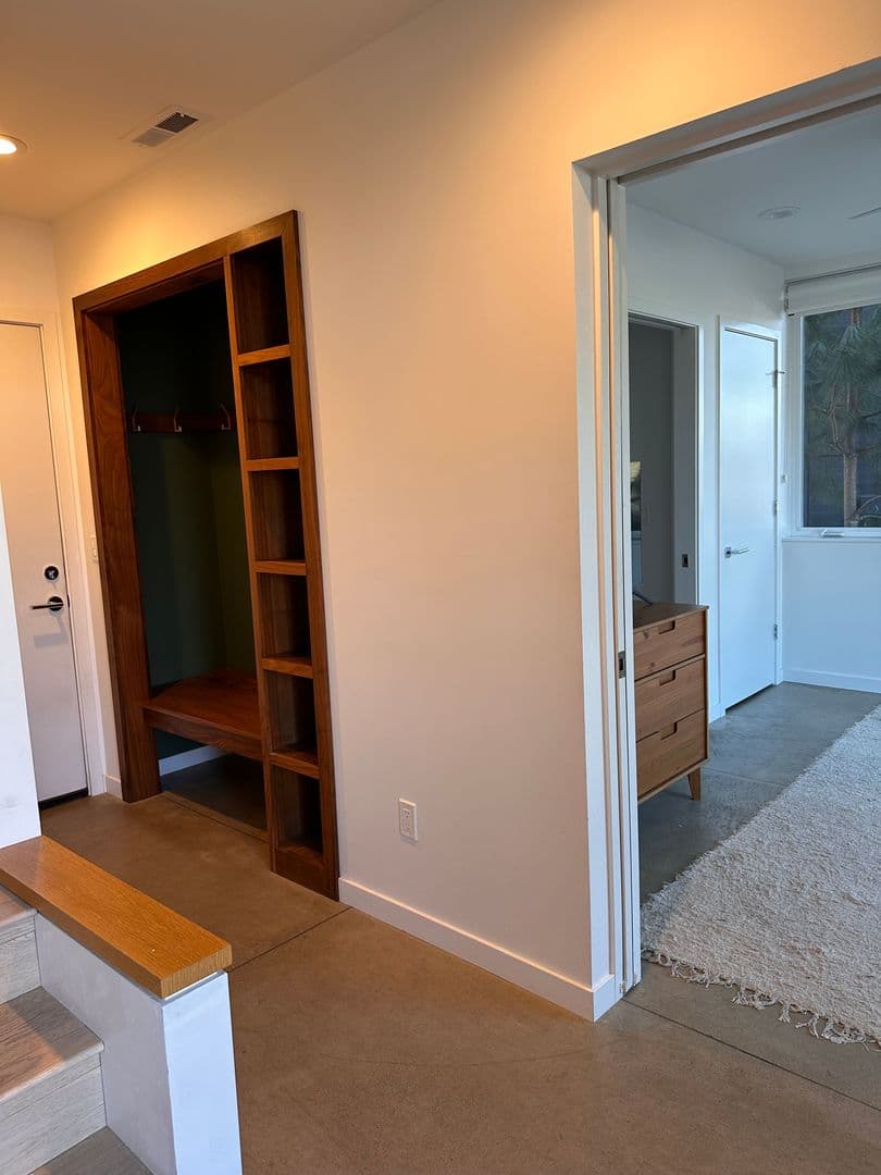 Bend Townhome: 55 SW Wall Street Unit 16
