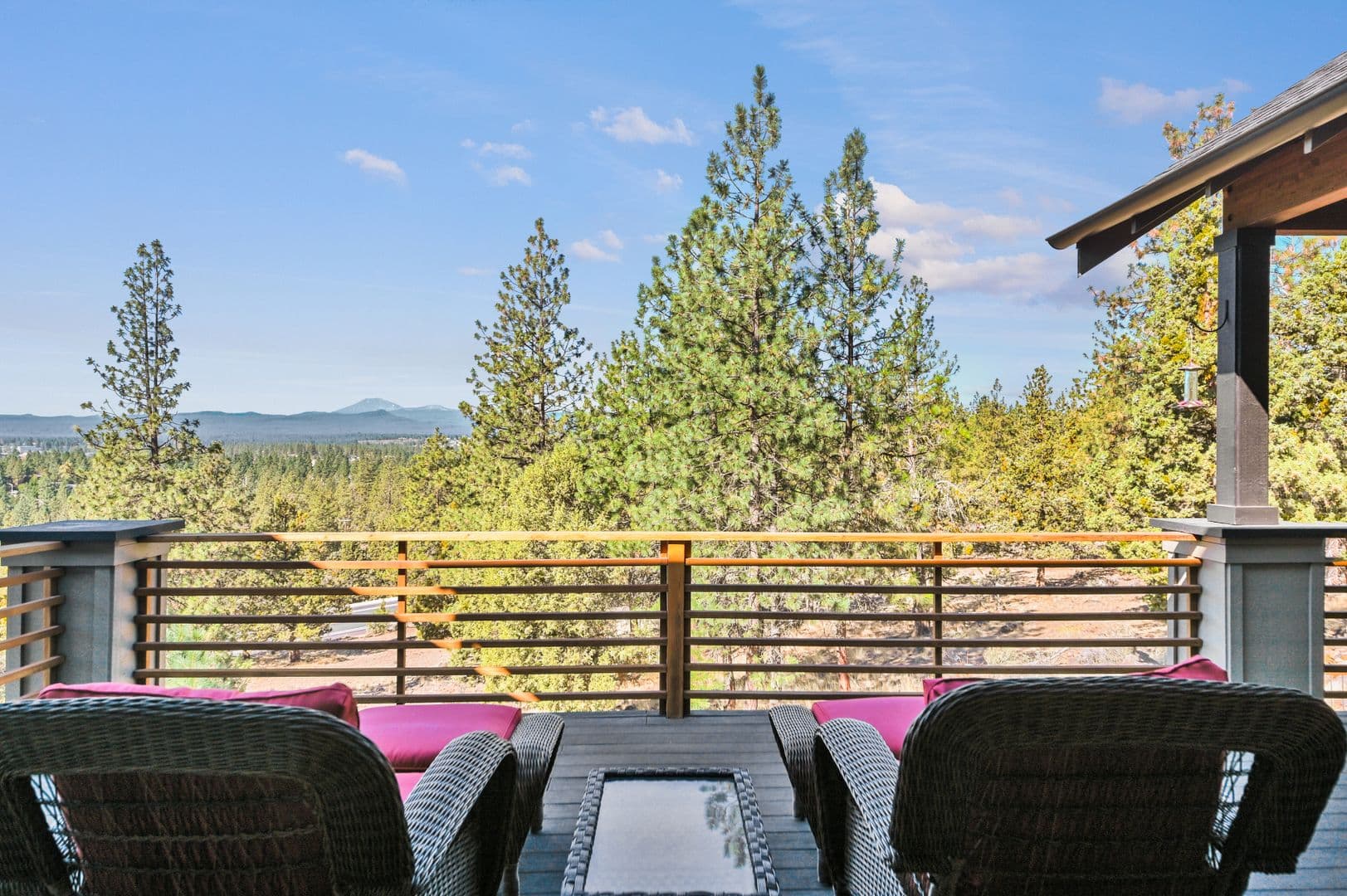 Bend House: 2095 NW Cascade View Dr.