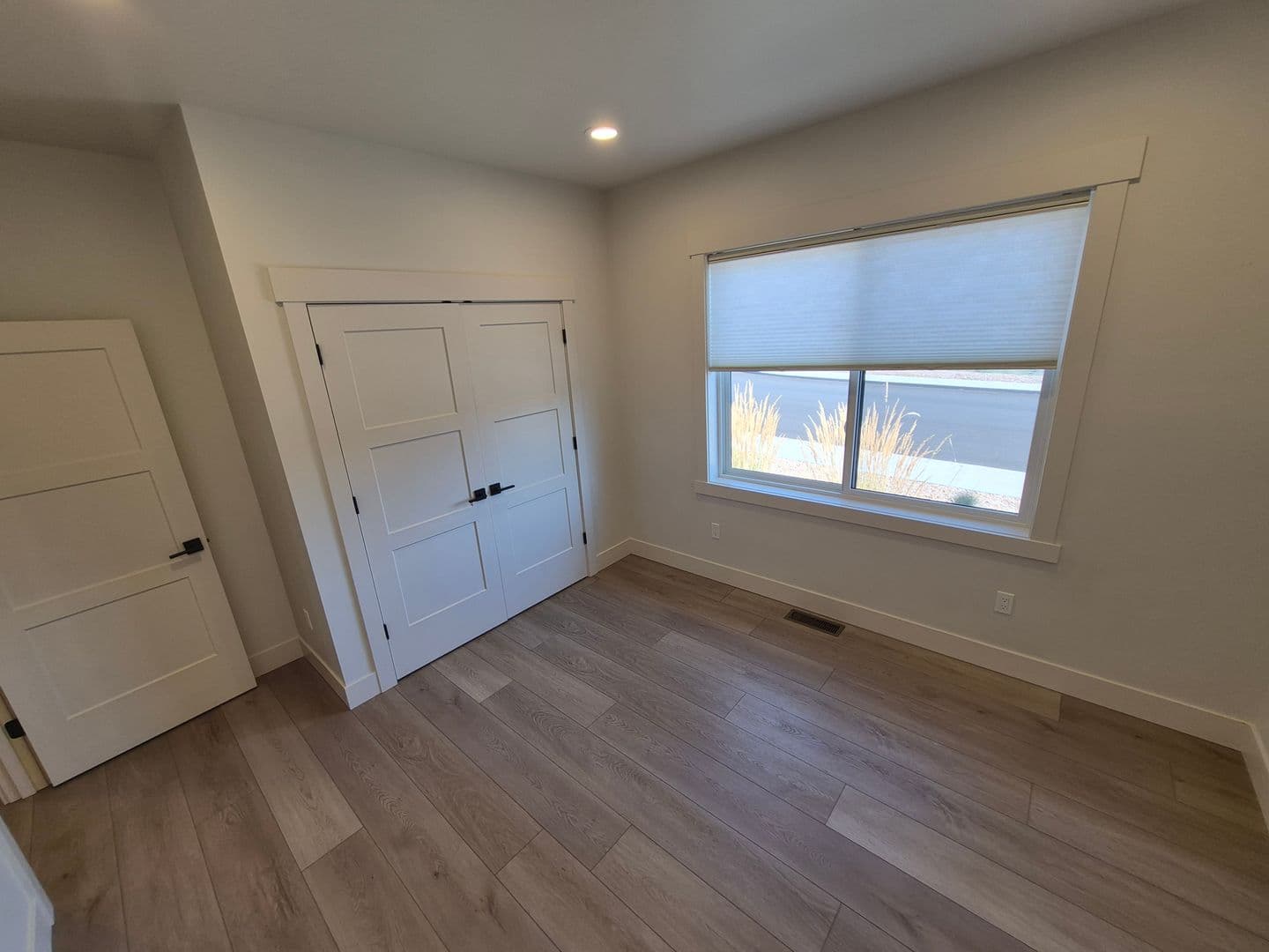 Redmond Apartment: 3783 SW 47th Street