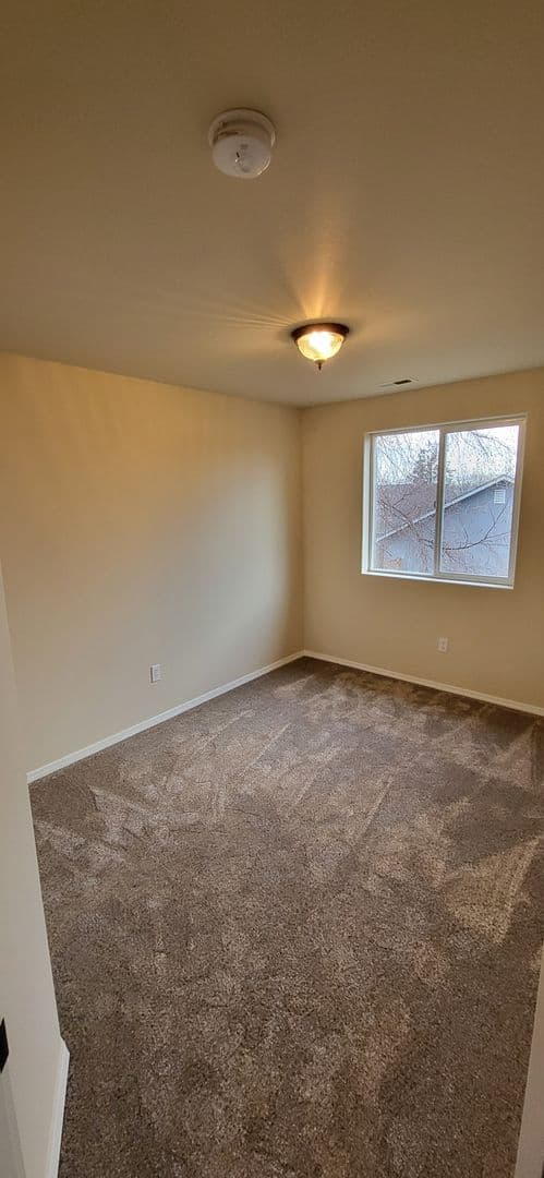 Redmond House: 3115 SW Metolius Avenue