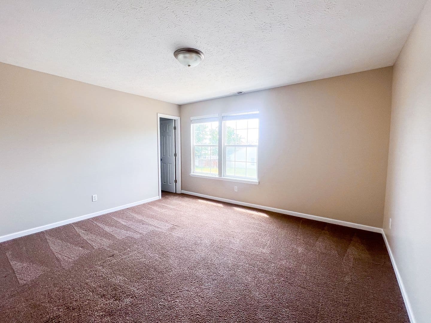 Indianapolis House: 10640 Northern Dancer Dr