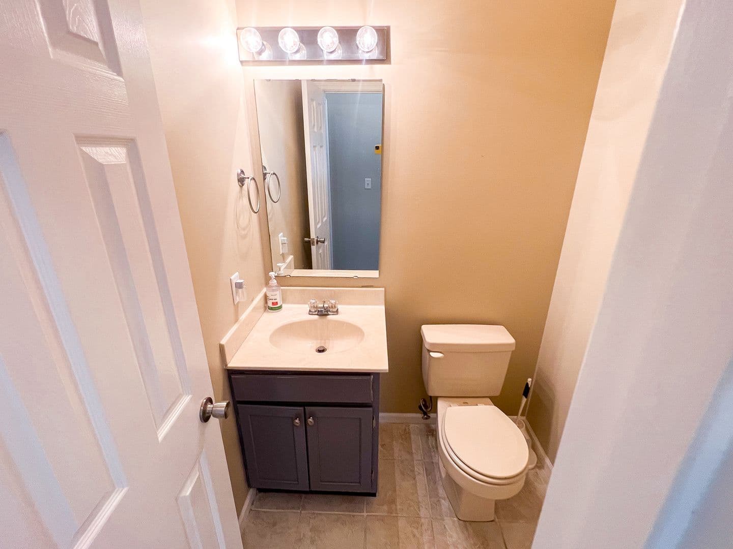 Indianapolis House: 10640 Northern Dancer Dr