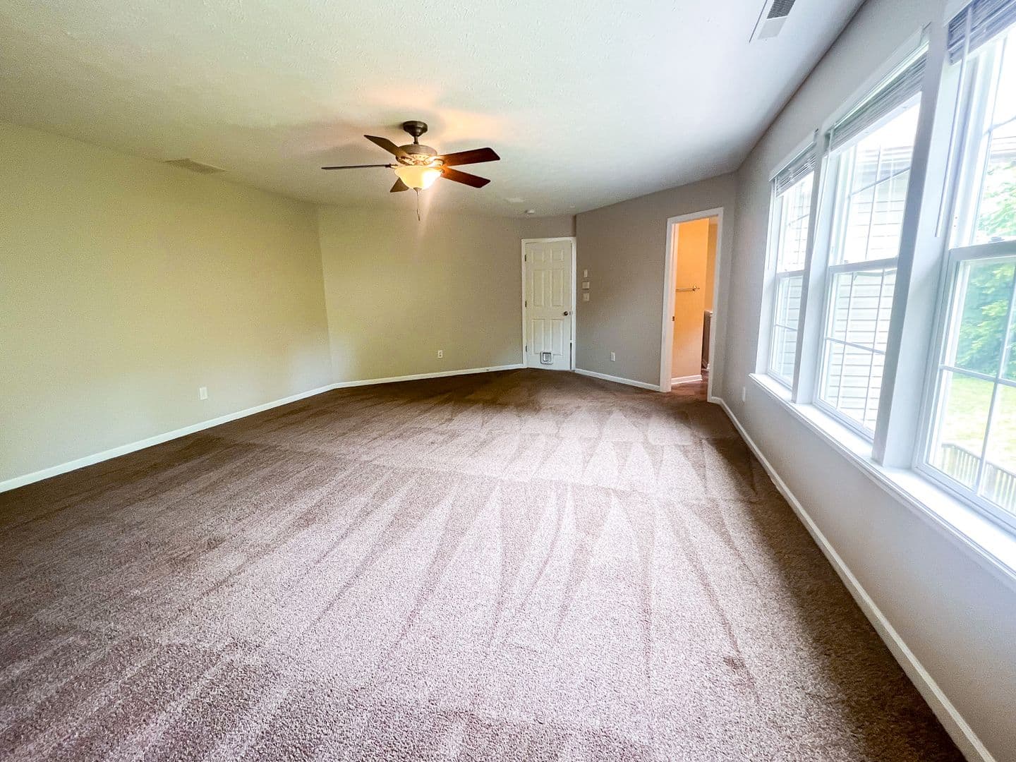 Indianapolis House: 10640 Northern Dancer Dr