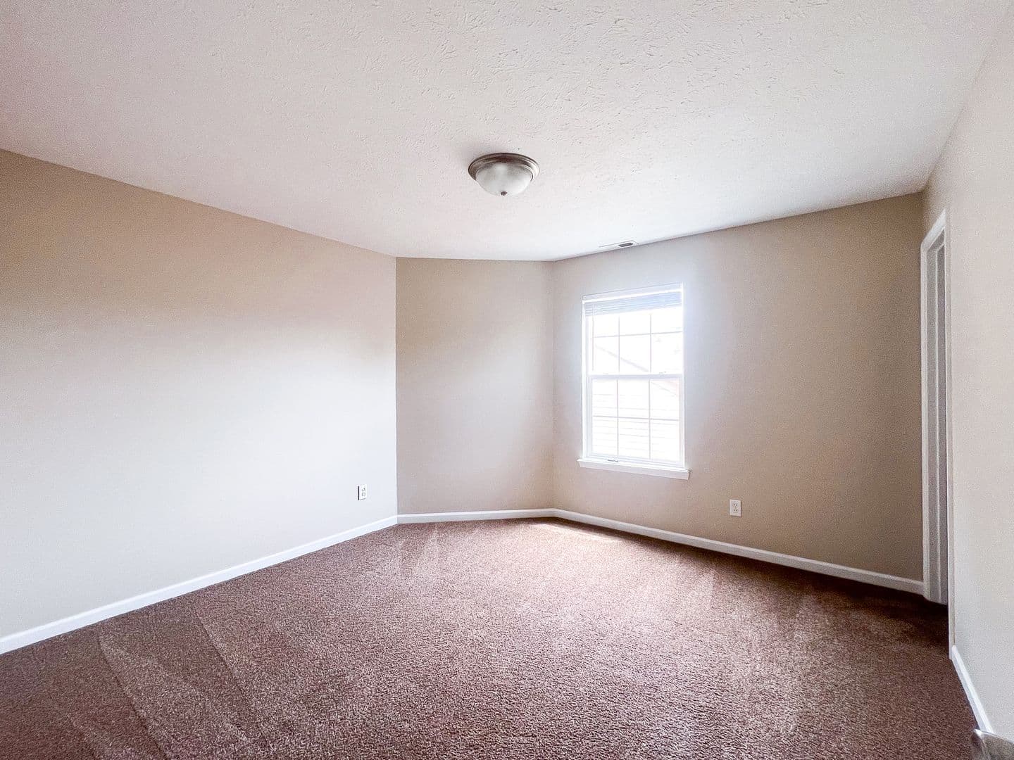 Indianapolis House: 10640 Northern Dancer Dr