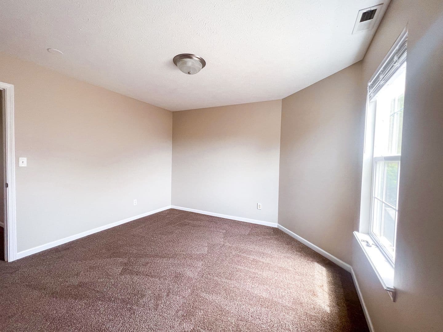 Indianapolis House: 10640 Northern Dancer Dr