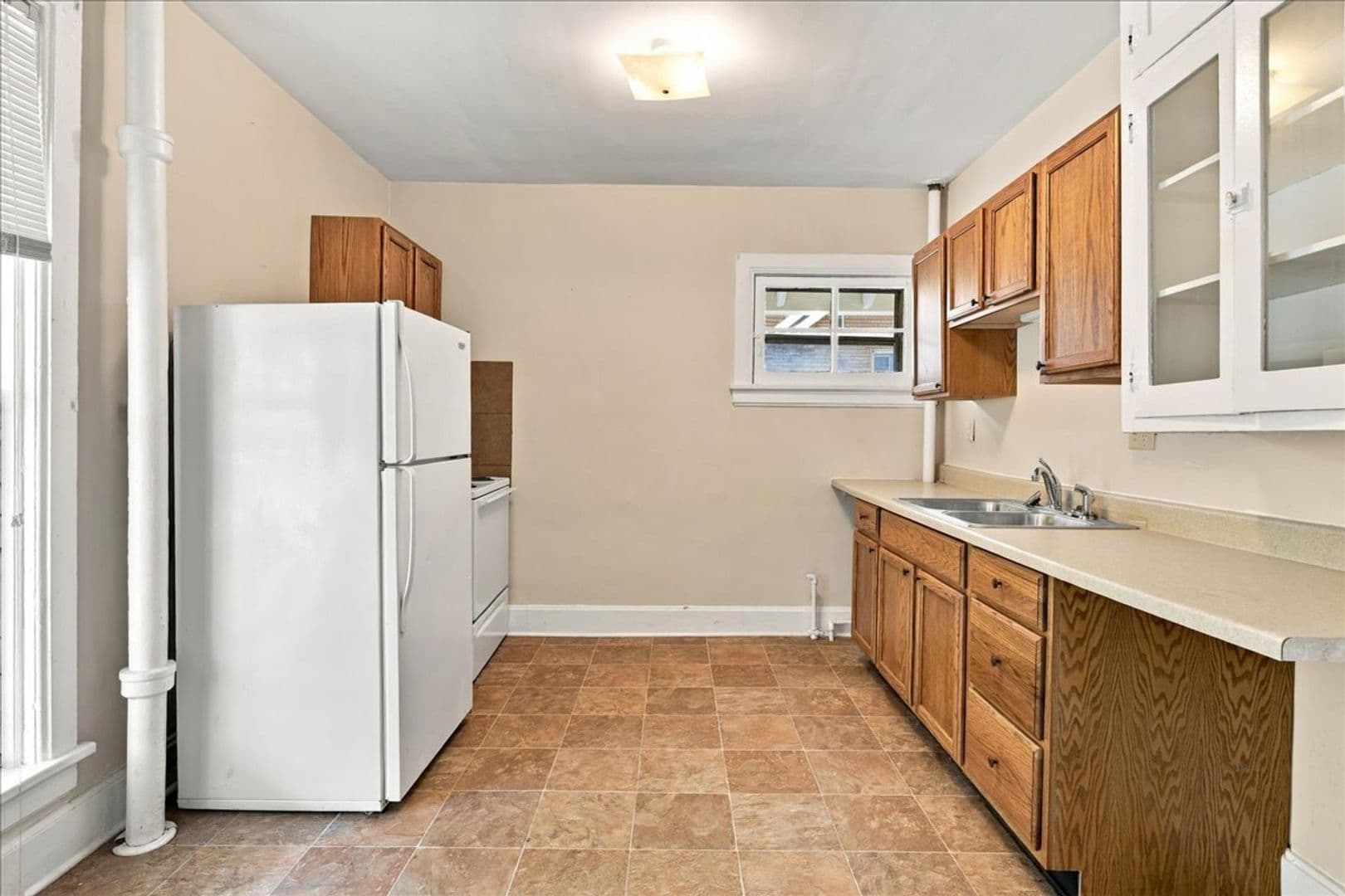 Indianapolis Apartment: 5334 E Washington St - Unit 4