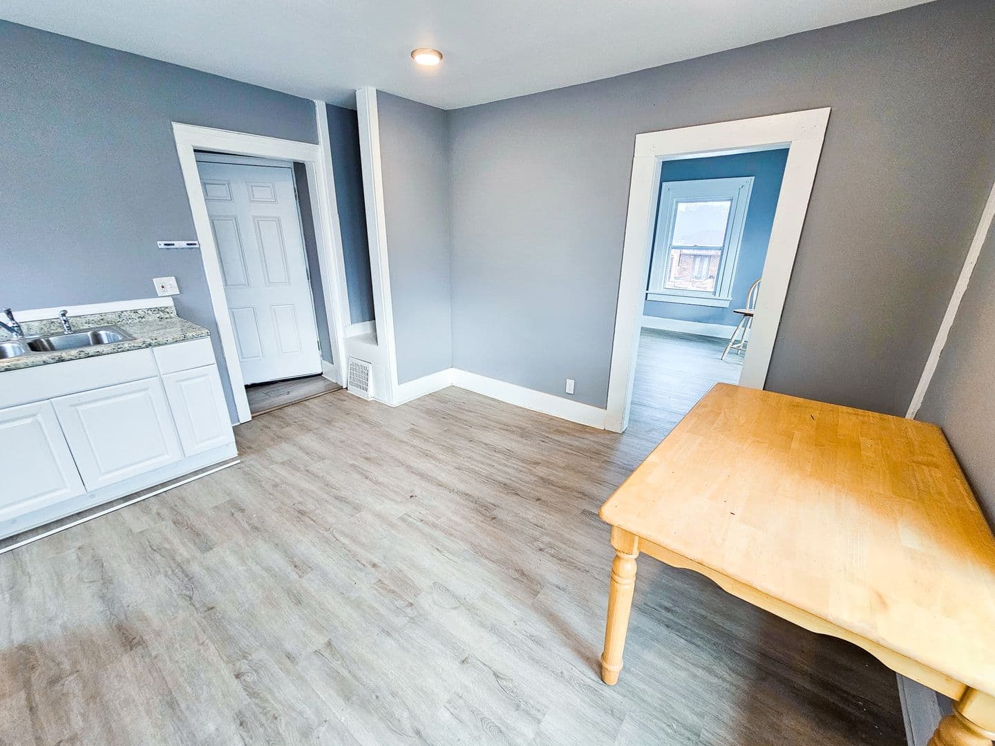 Indianapolis Apartment: 4831 E Washington St - Unit 4