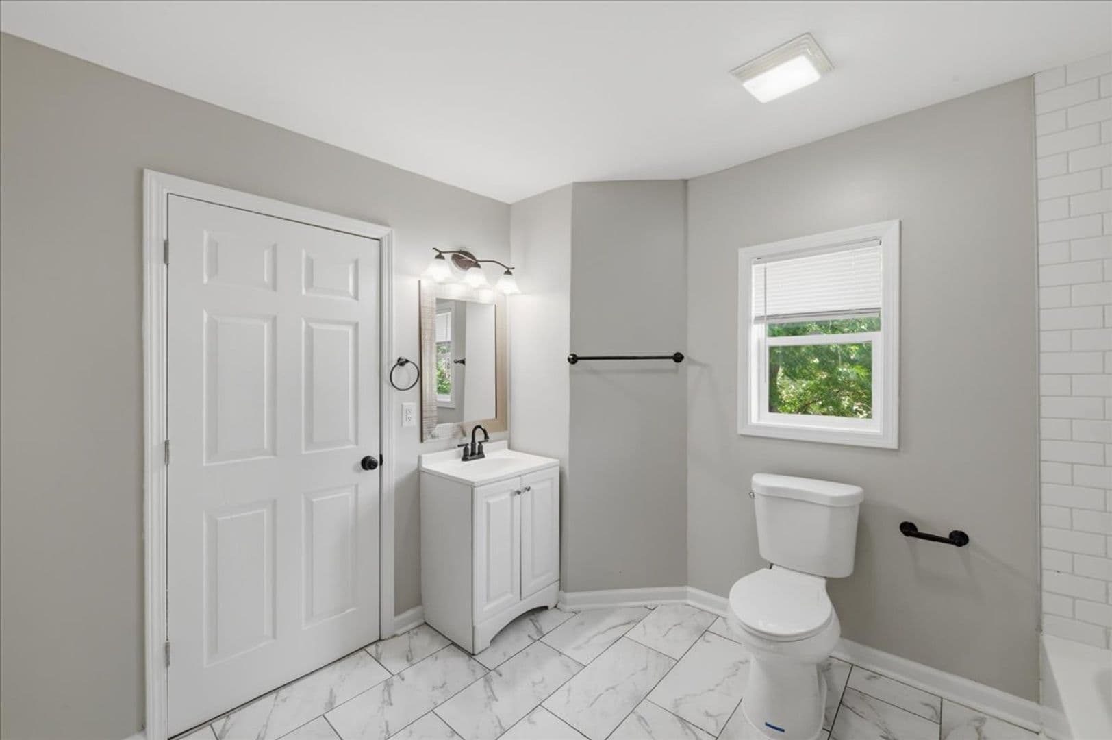 Indianapolis Multiplex: 28 S Dearborn Street - Unit A