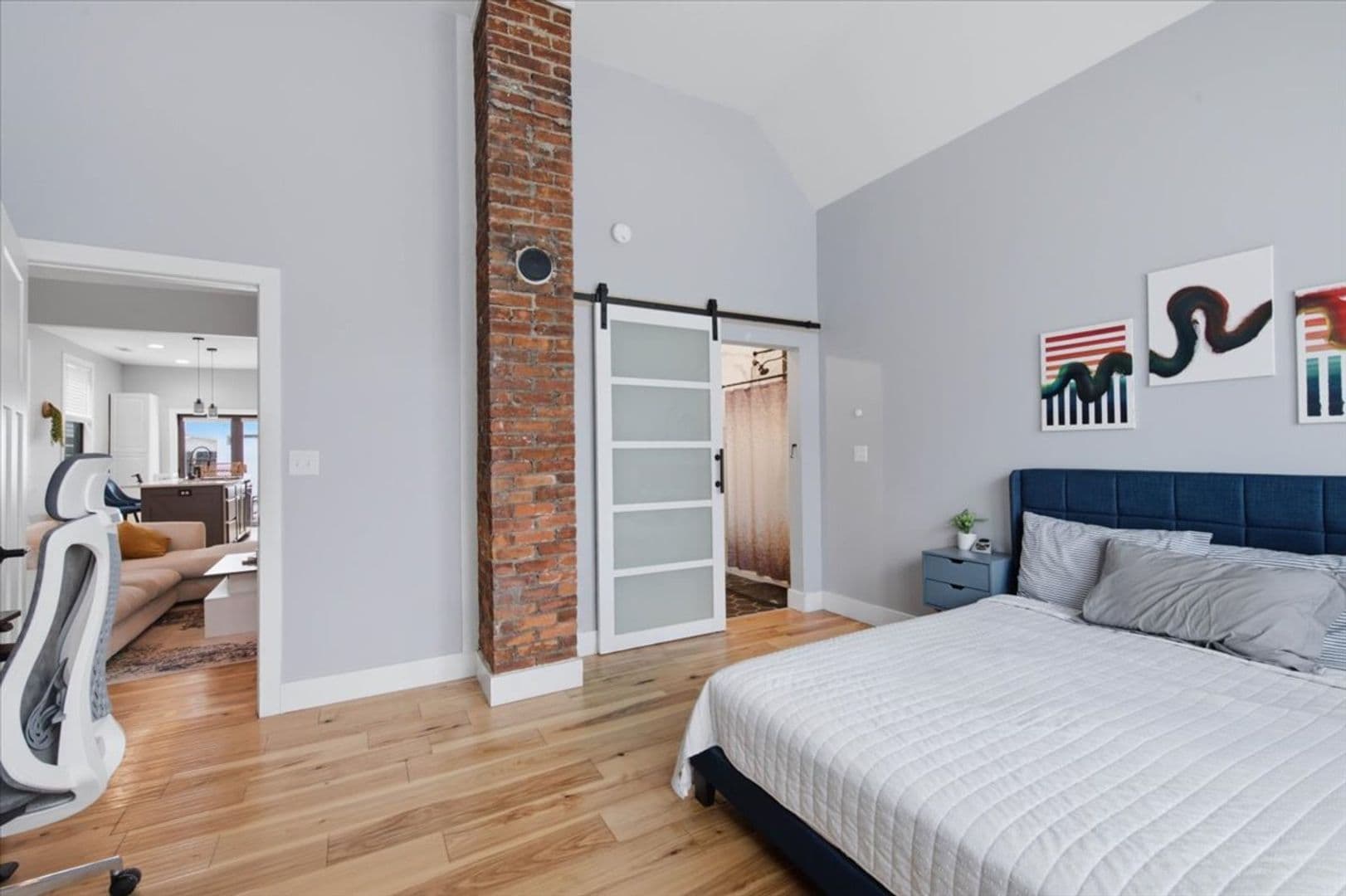 Indianapolis House: 1605 English Ave