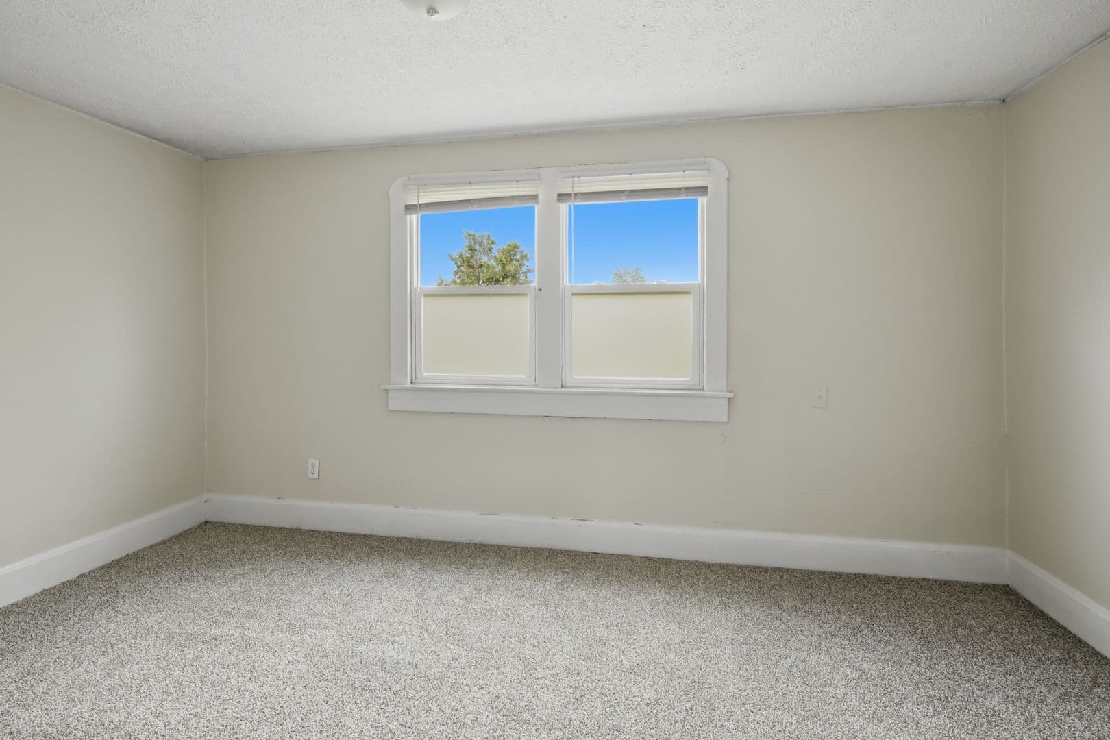 Indianapolis House: 842 N Oakland