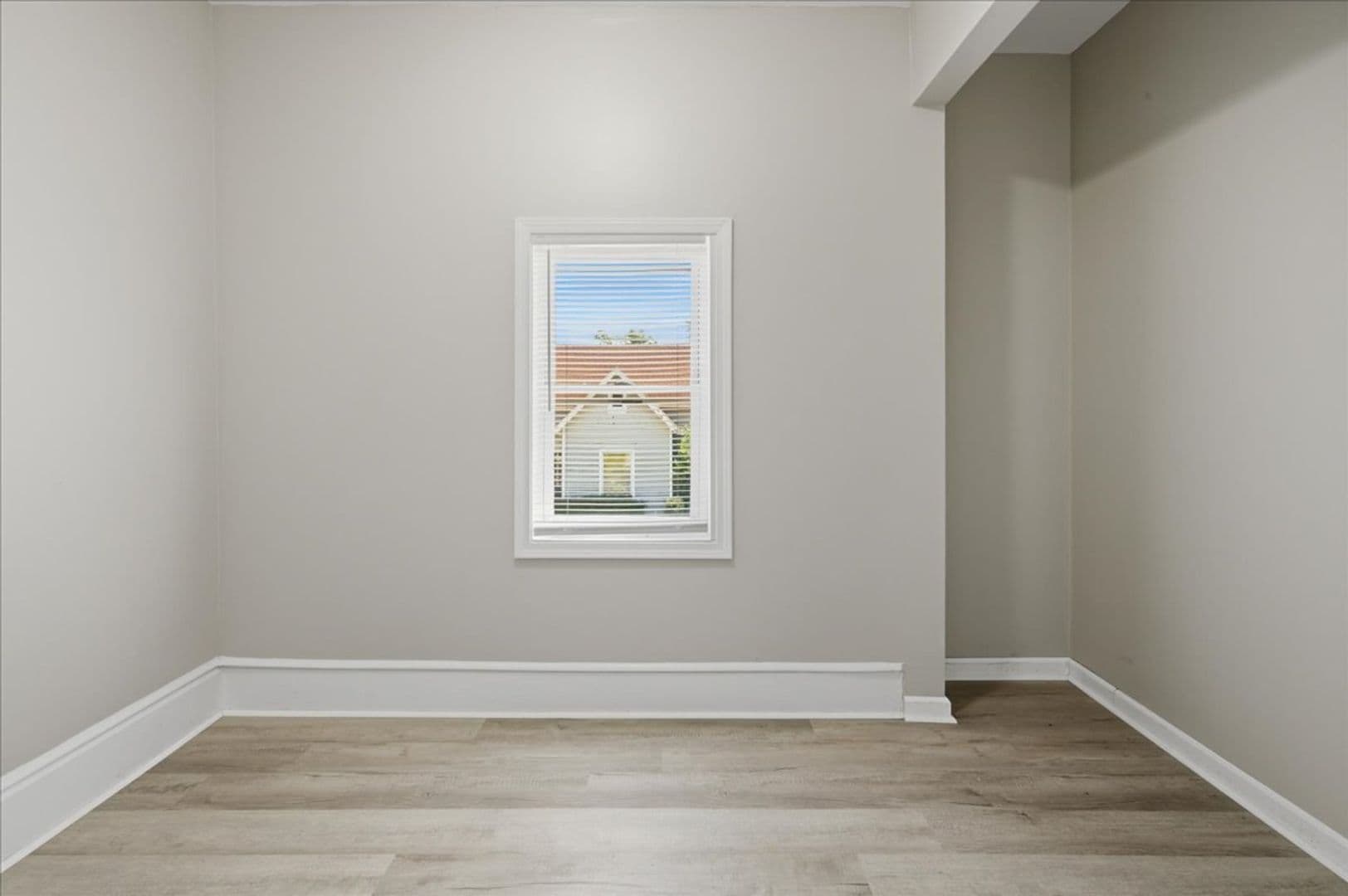 Indianapolis Multiplex: 28 S Dearborn Street - Unit A