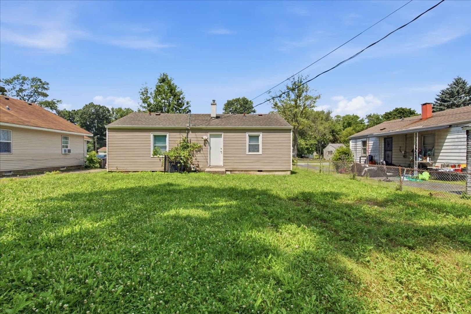Indianapolis House: 3705 N Whittier Pl