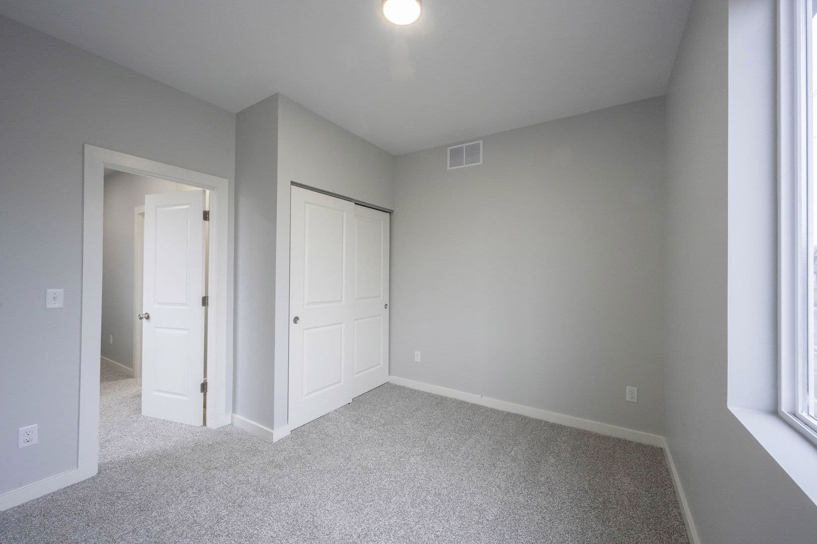 Indianapolis Apartment: 2814 E. Michigan St