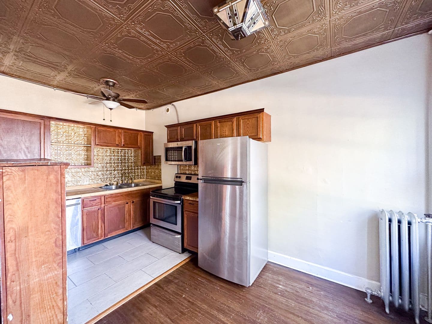 Indianapolis Apartment: 5819 E Washington Unit 14