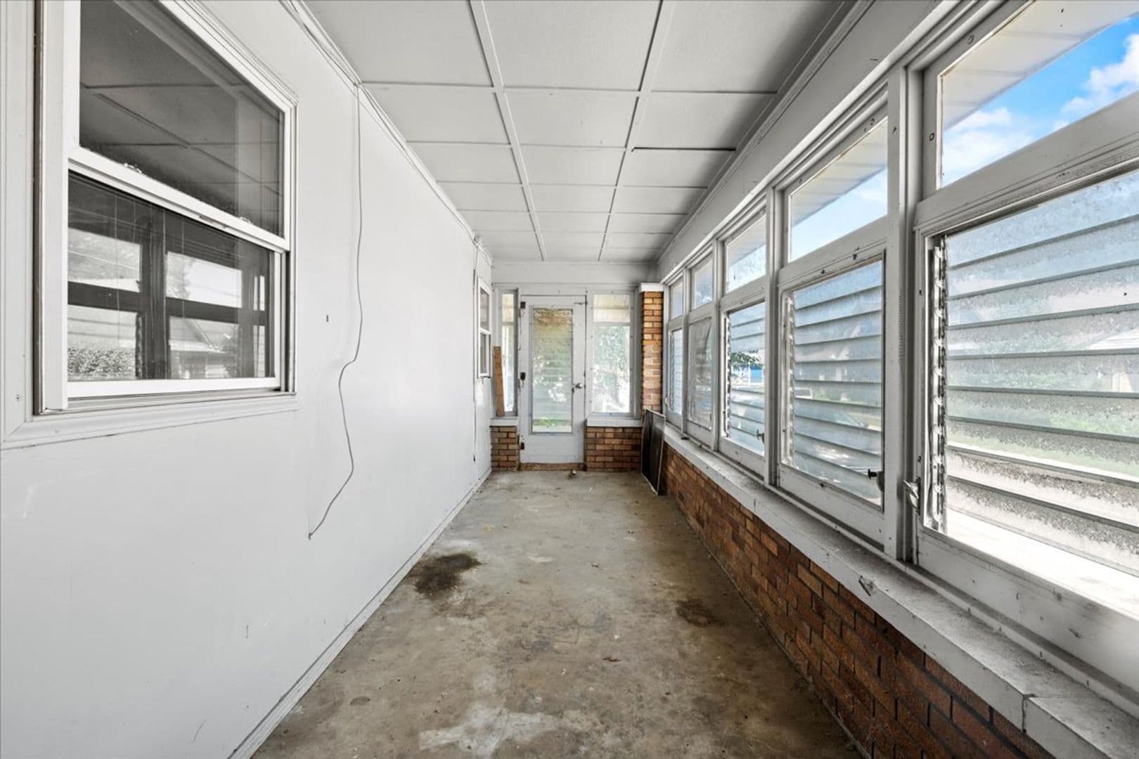 Indianapolis House: 1375 E Minnesota St