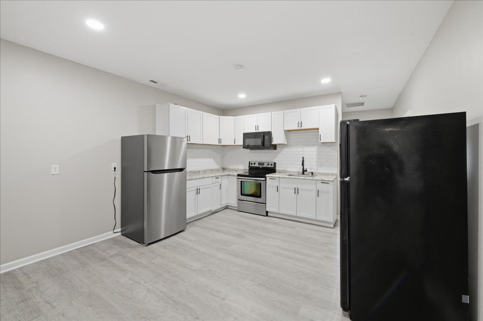 Indianapolis Multiplex: 28 S Dearborn Street - Unit A
